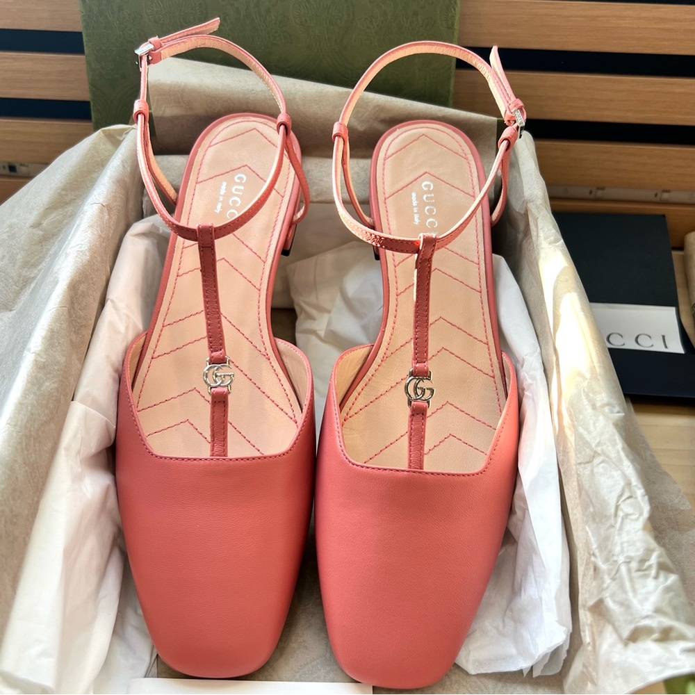 Gucci women’s double G Ballet flat shoes size 39